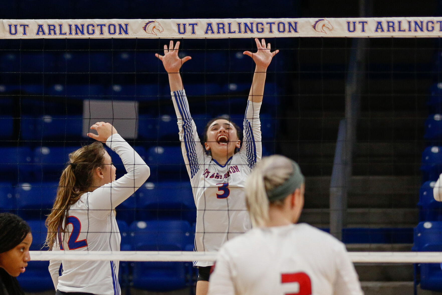 Photos: UTA volleyball wins first home matches against Arkansas State after COVID-19 postponement